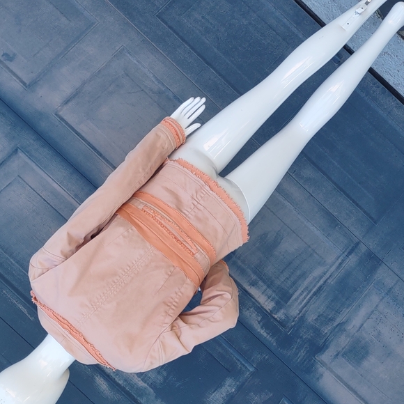 BISOU BISOU by Michele Bohbot Hand Crafted Summer Blazer - Picture 16 of 17